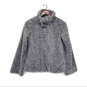 Patagonia Pelage Jacket Gray Soft Faux Fur & Hot Pink Lining Nwot Size XS